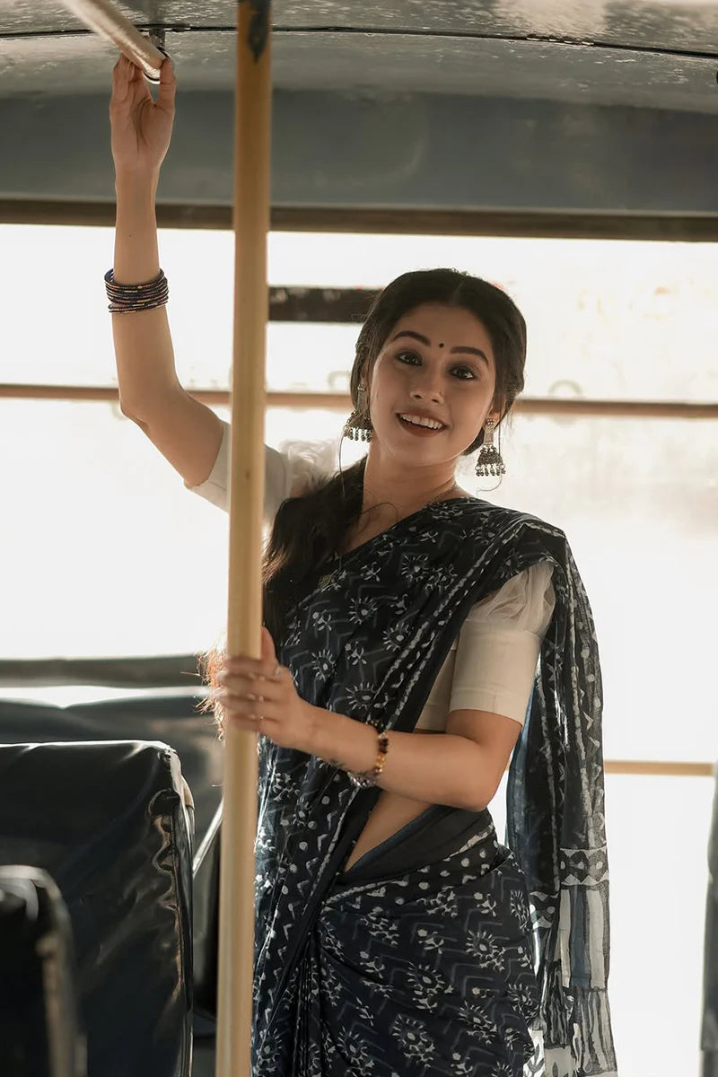 PANCHI BANU UDTI PHIRU WALE PREIMIUIM LINEN COTTON SAREE