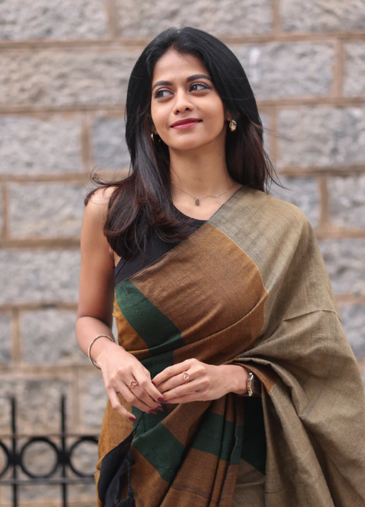 JIYA LAAGE NAA WALE PREIMIUIM LINEN COTTON SAREE