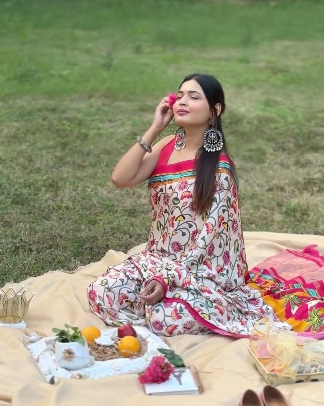 UDD GAYA HAWA  Wale Premium Original GAJJI Silk saree